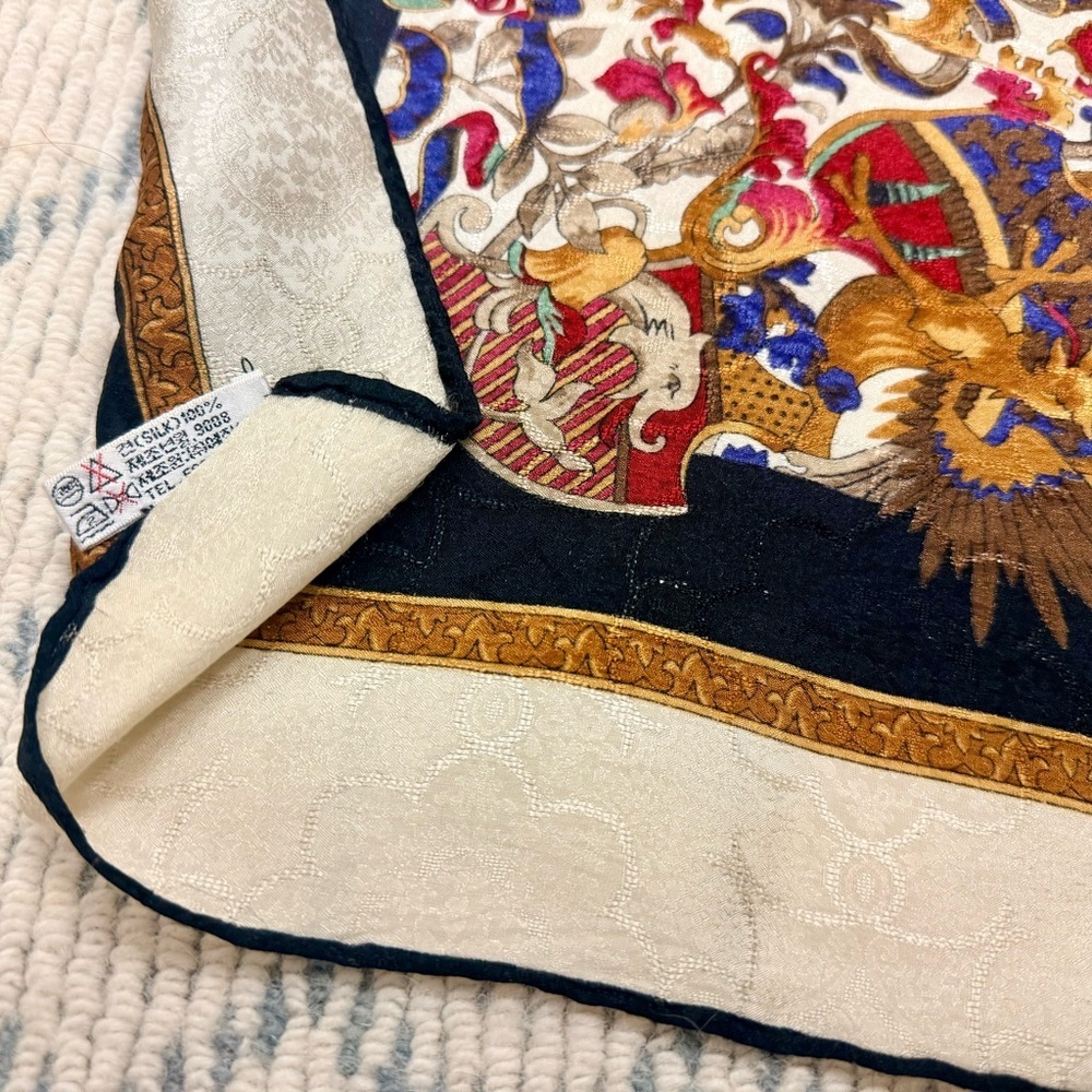 JOY FORTE Vintage 80’s 100% Silk Heraldic Crest Lion Coat Arms Multicolor Scarf - Picture 14 of 14
